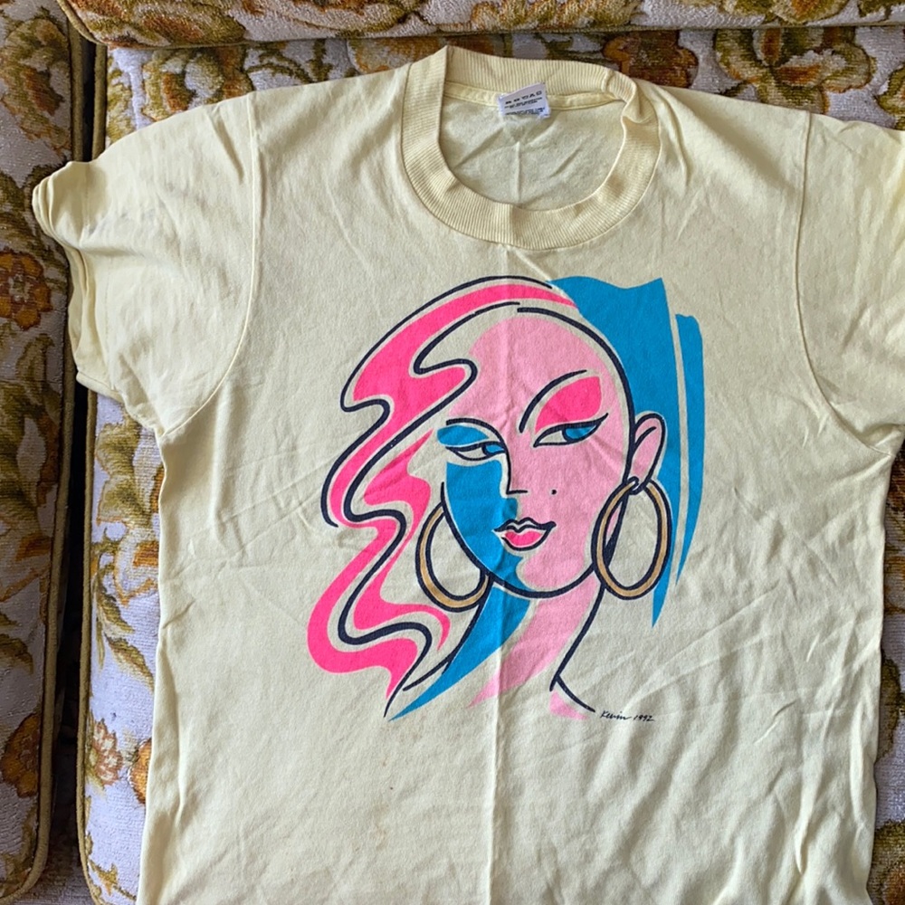 vintage fruit of the loom tee with abstract lady